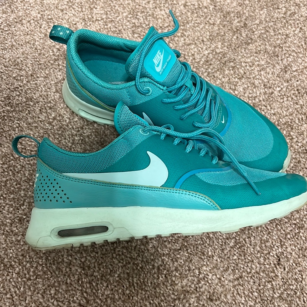 Nike Air Max Thea Sneaker